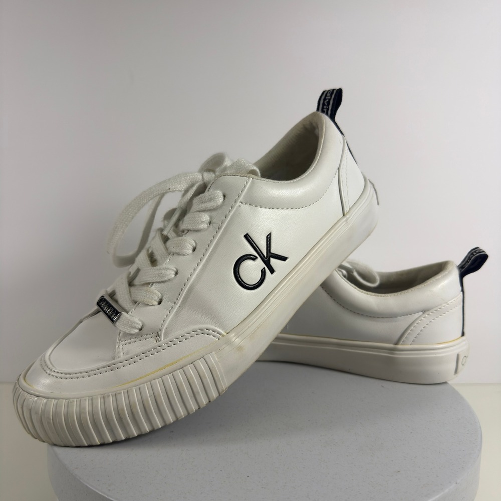 Calvin Klein Womens White CK Logo Low Top Lace Up Sneakers Ribbed Toe Cap 7.5